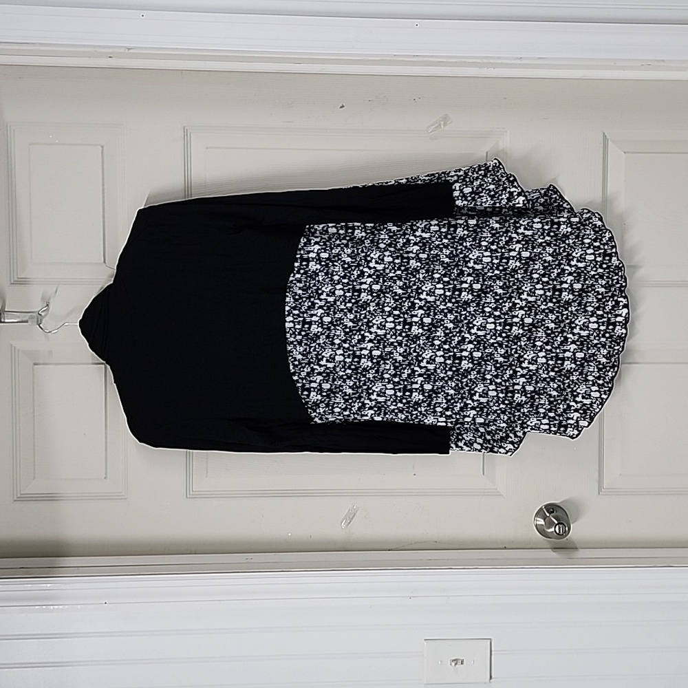 Kim And Cami jacket - Picture 5 of 5